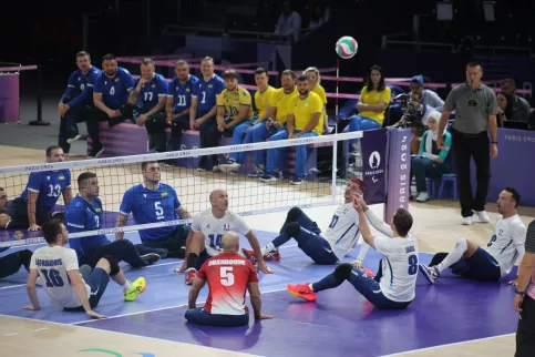 Match de volley-ball assis aux jeux olympiques de Paris 2024